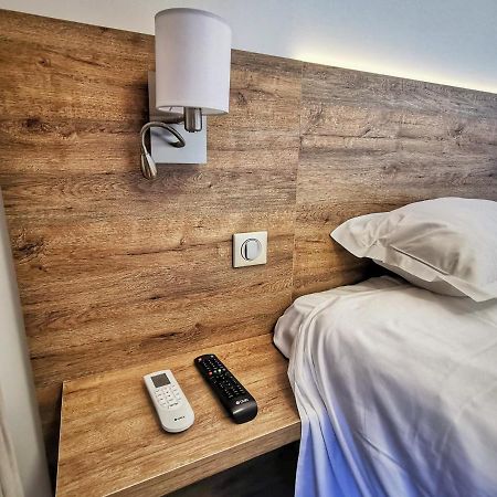 Ustaria Apartment Peri Екстериор снимка
